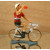 Figurine cycliste : maillot du Luxembourg à la gourde